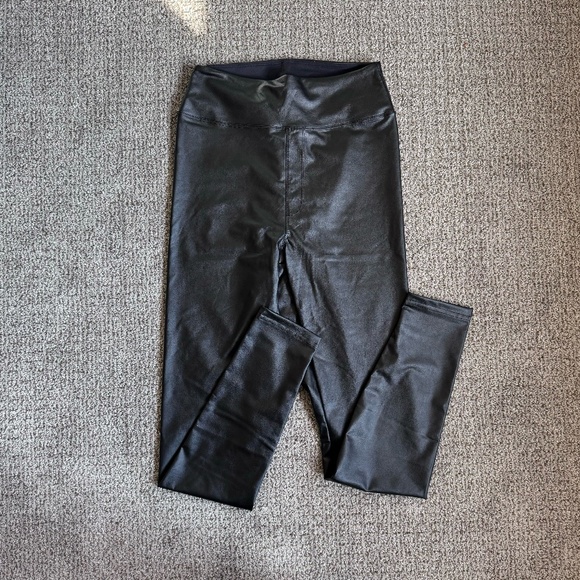 OFFLINE By Aerie Real Luxe Faux Leather Legging - Picture 2 of 5
